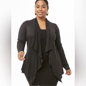 Women’s plus size draped, front cardigan